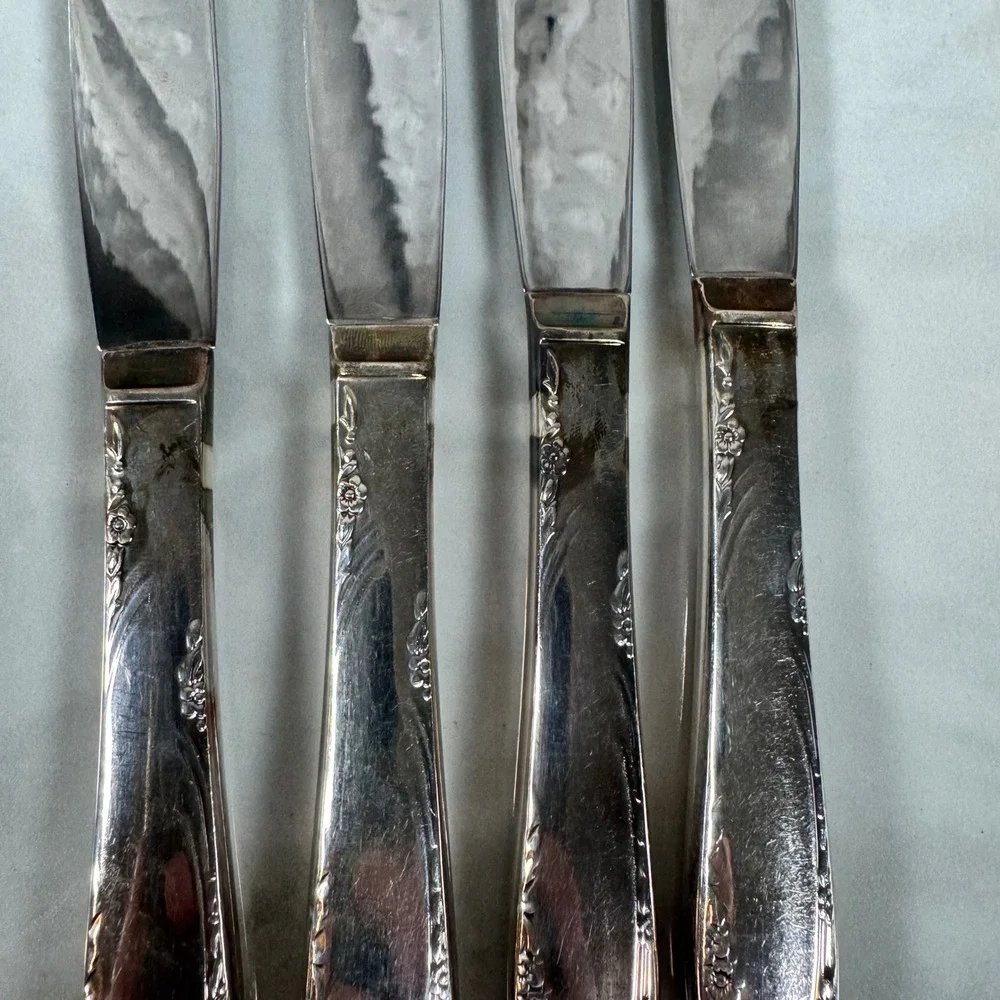 Set of 4 Oneida Simeon L & George H Rogers Silver Plated Dinner‎ Knives Lot 2